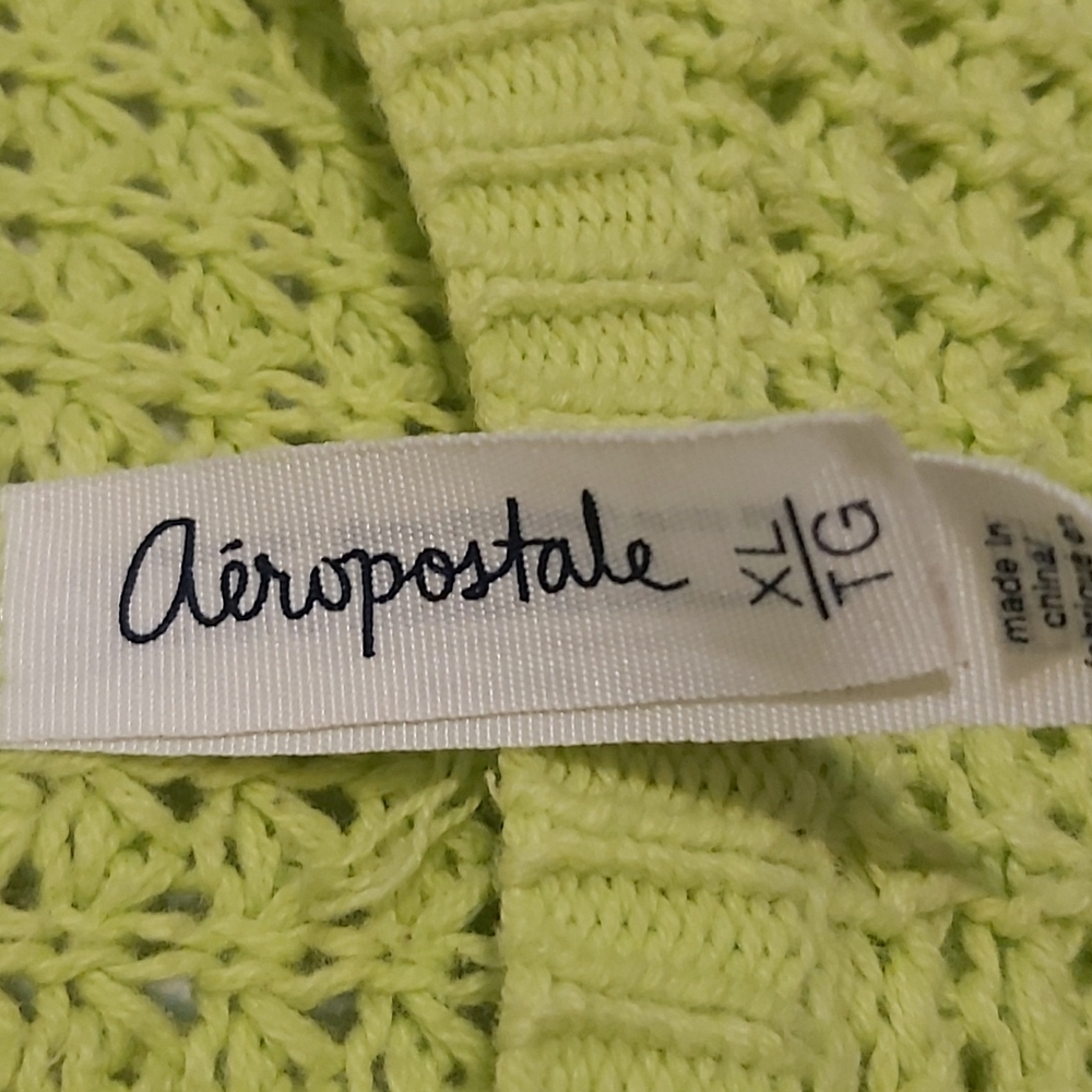 Green sweater - Picture 2 of 4
